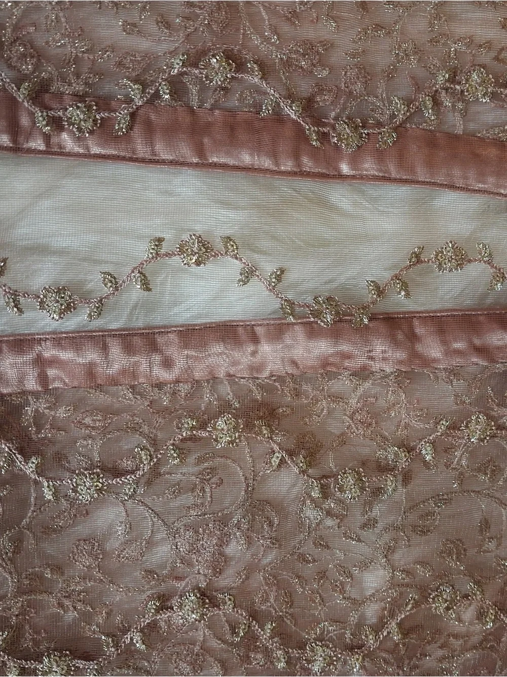 Embellished Mauve Lace Overlay Dress - Picture 9 of 10